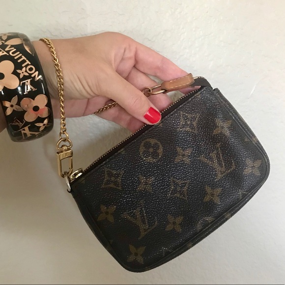louis vuitton mini clutch